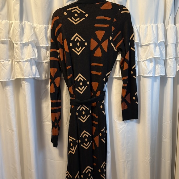 Diyanu Black and Brown Patterned Cardigan - Picture 5 of 5